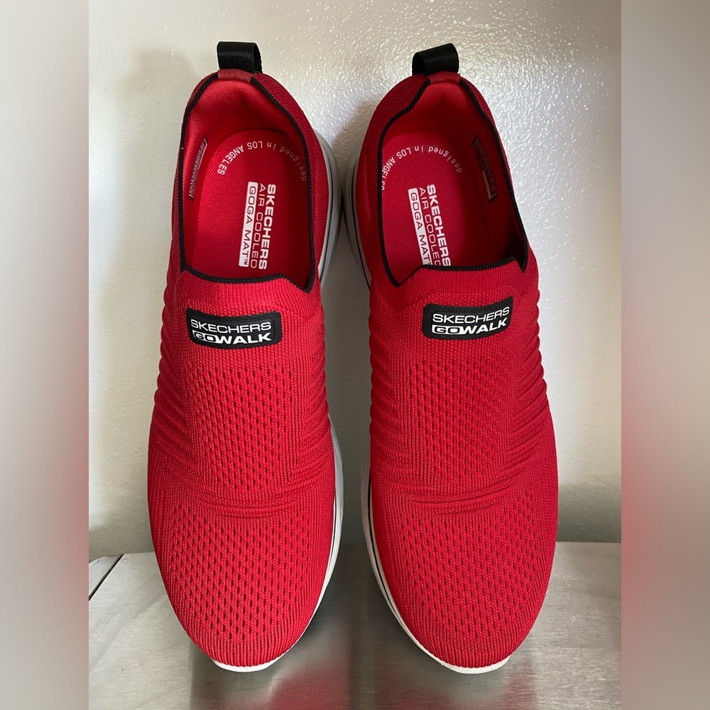 NWT-SKECHERS..MENS RED GO WALK HYPER PILLAR SNEAKERS